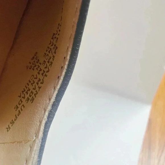 Marc Fisher MFKalayne Black Leather Pointed Toe Heel Size 8 - Picture 7 of 11